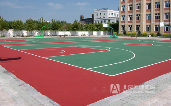 2片學校丙烯酸籃球場