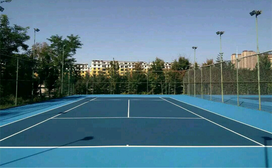 藍(lán)色塑膠網(wǎng)球場(chǎng)地圖片