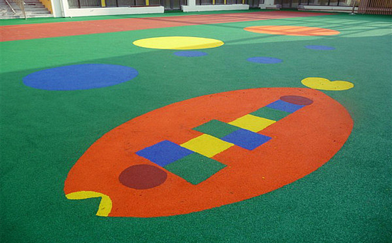 對于幼兒園的塑膠場地鋪裝，幼兒園院長們也是用盡了心思，