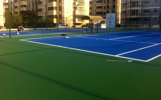 經過丙烯酸網球場造價及相關網球場知識介紹