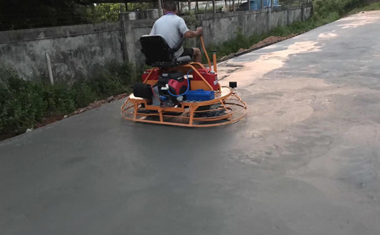 epdm塑膠地面混凝土基礎(chǔ)圖片