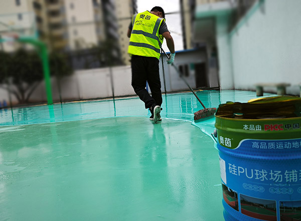 硅pu彈性層鋪裝