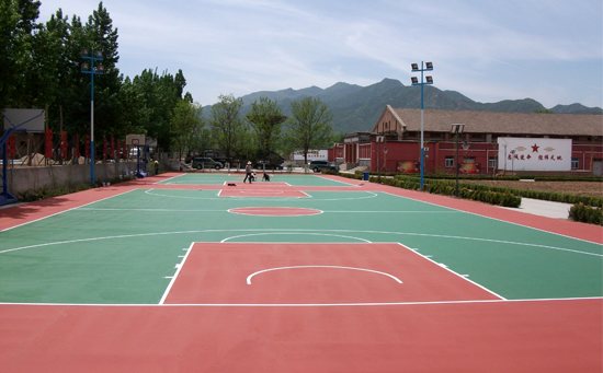 硅pu籃球場(chǎng)施工價(jià)格，選對(duì)籃球場(chǎng)施工廠家了嗎？
